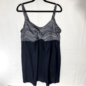 Women’s Black One Piece Bathing Suit Swimsuit With Attached Skirt XL